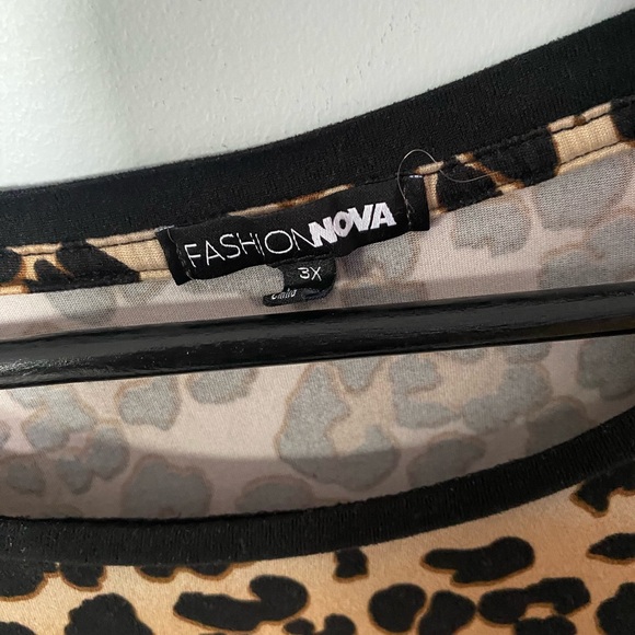 Fashion Nova Leopard Crop Top - Picture 2 of 3